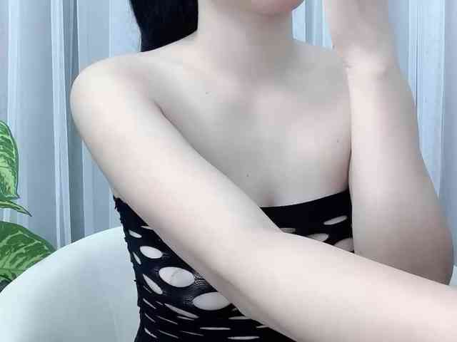 MieChan webcam