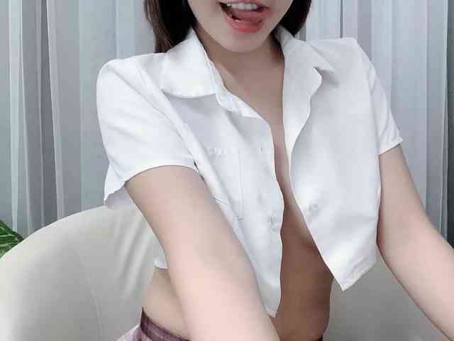 MieChan webcam