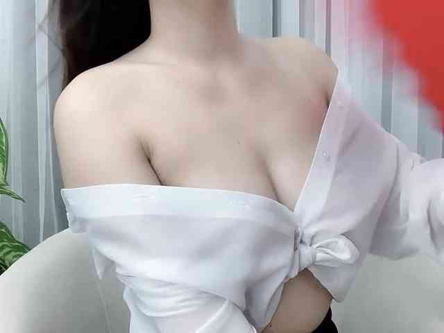 MieChan webcam