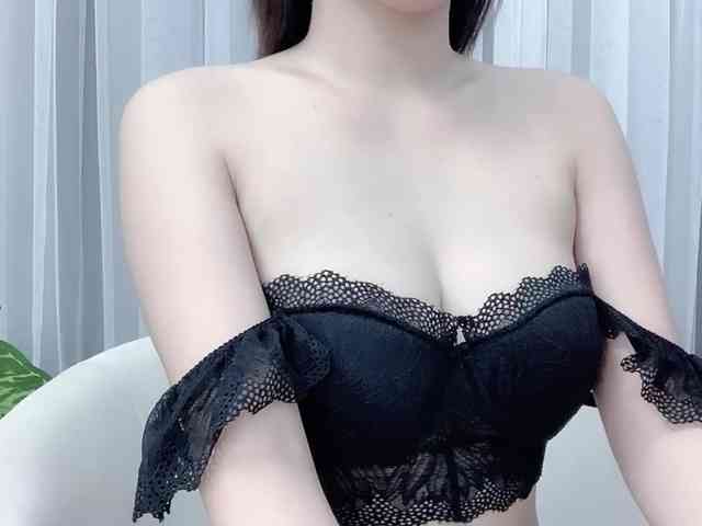 MieChan webcam