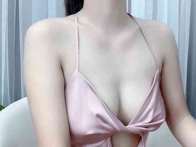 MieChan webcam