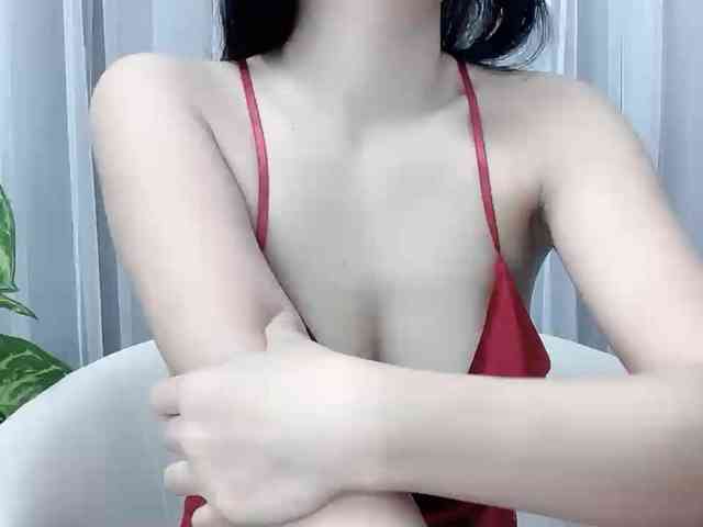 MieChan webcam