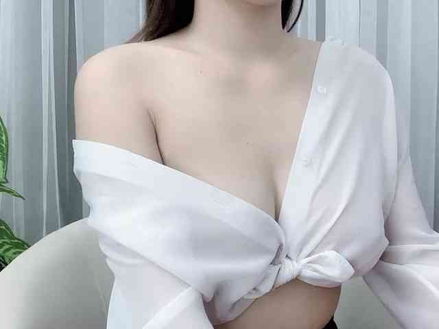 MieChan webcam