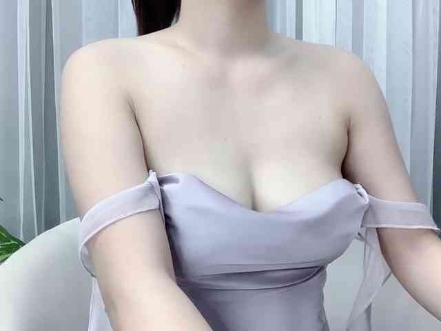 MieChan webcam