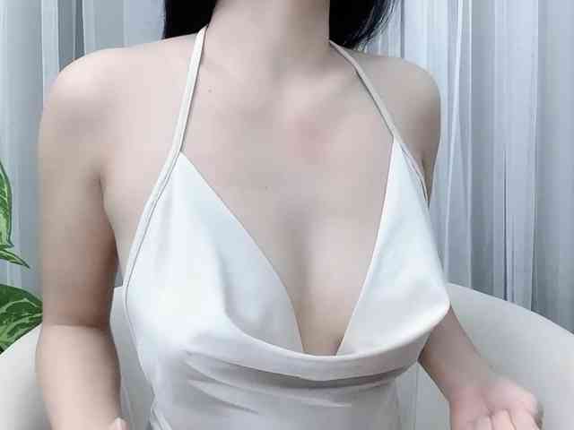 MieChan webcam