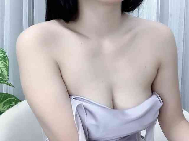 MieChan webcam