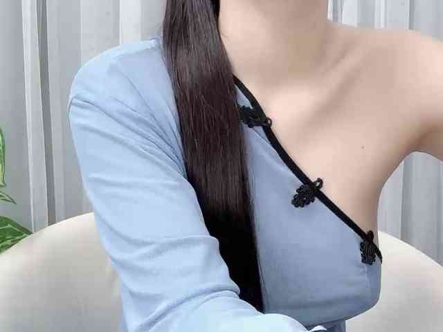 MieChan webcam