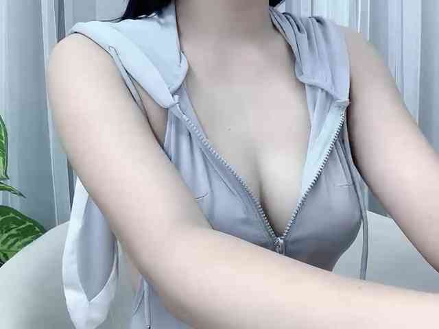 MieChan webcam