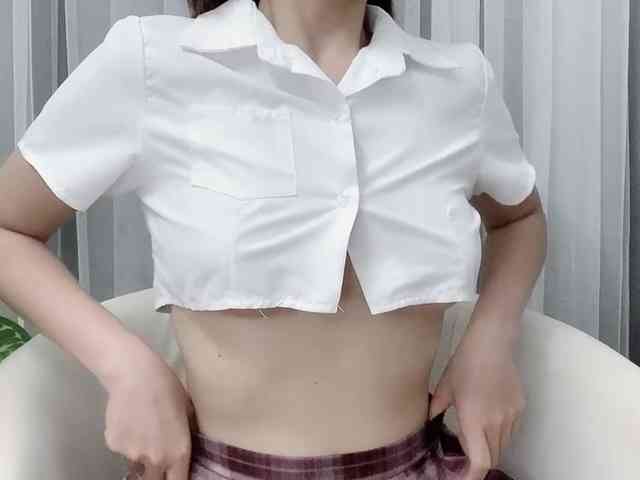 MieChan webcam