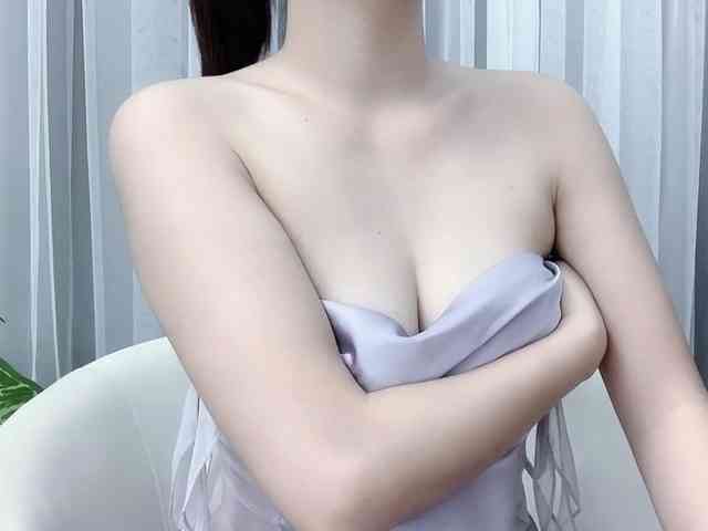 MieChan webcam
