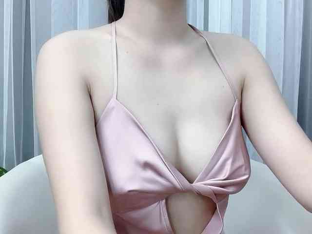 MieChan webcam