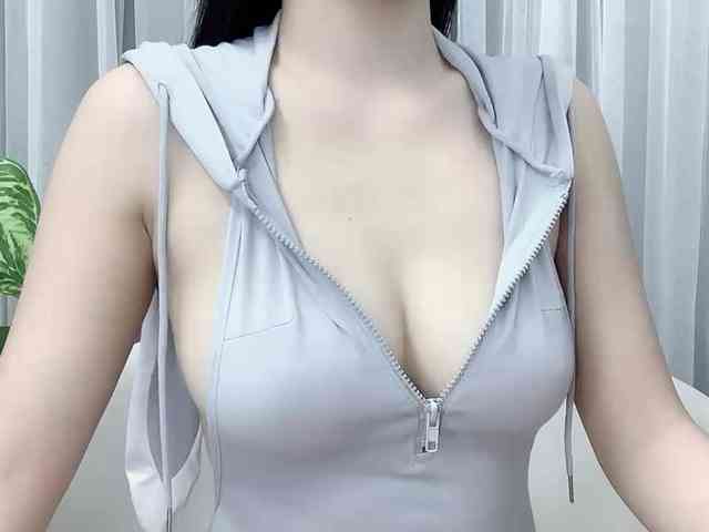 MieChan webcam