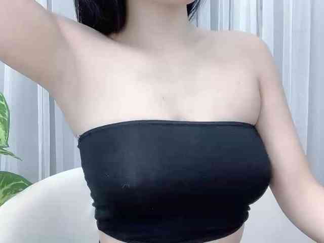MieChan webcam