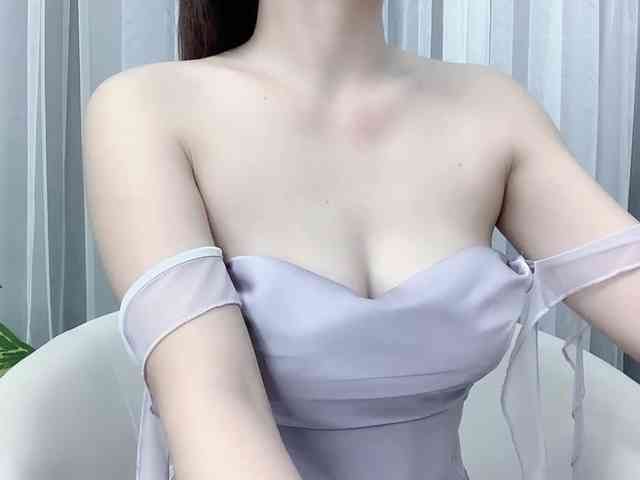 MieChan webcam