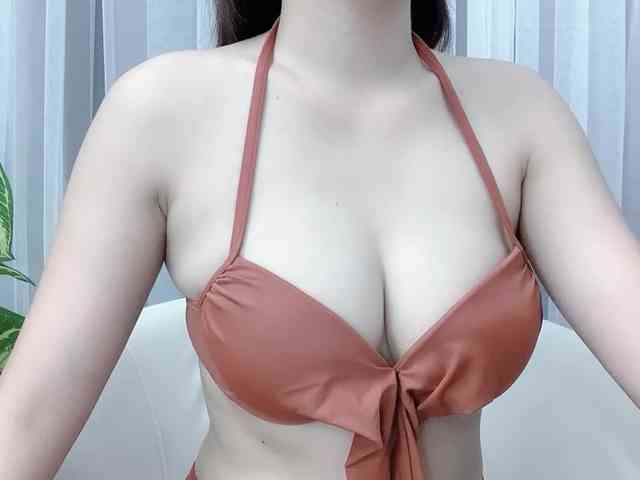 MieChan webcam
