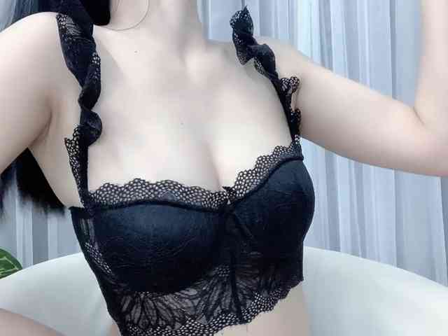 MieChan webcam