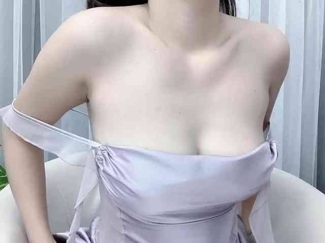 MieChan webcam
