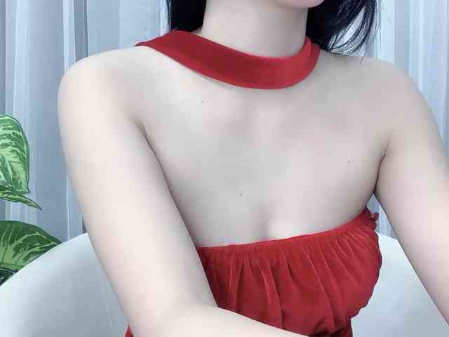 MieChan webcam