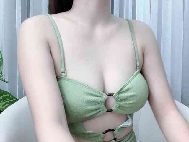 MieChan webcam
