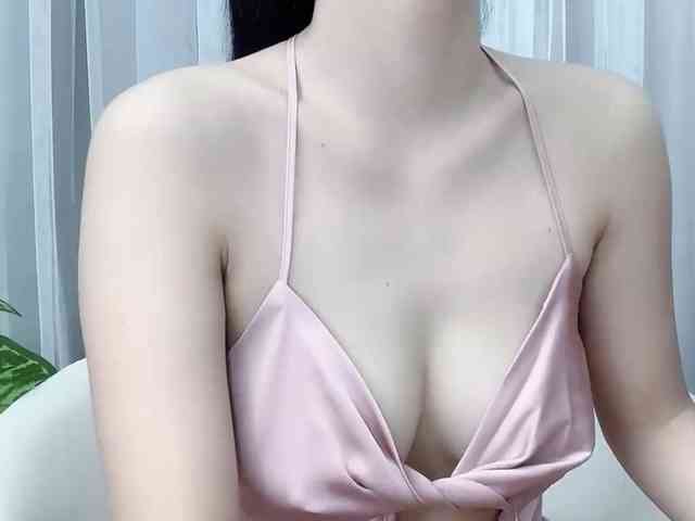 MieChan webcam