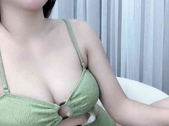 MieChan webcam