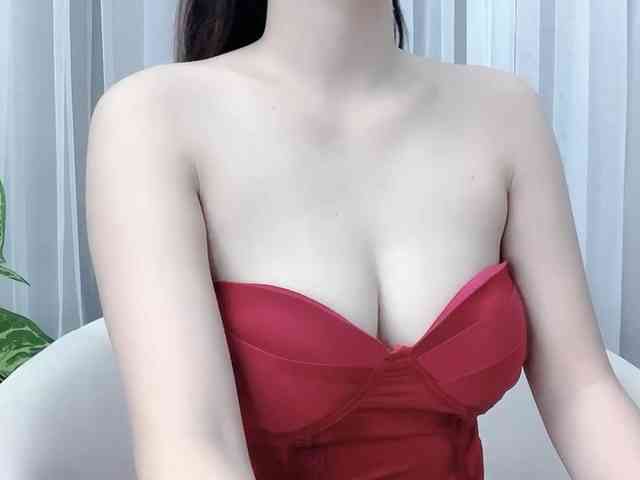 MieChan webcam