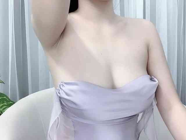 MieChan webcam