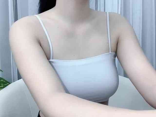 MieChan webcam