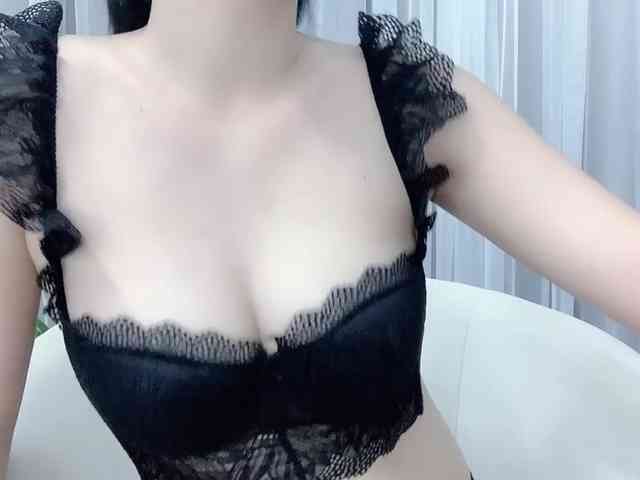 MieChan webcam