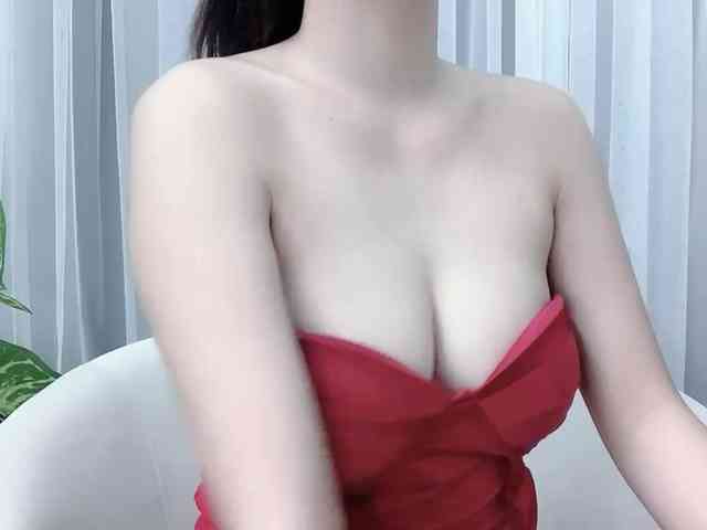 MieChan webcam