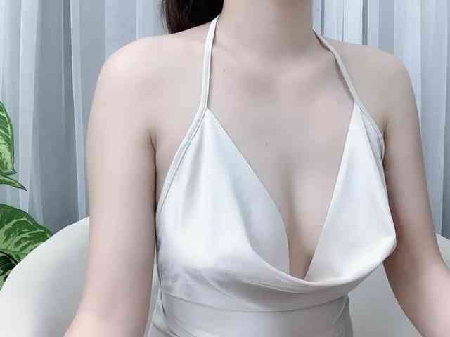 MieChan webcam