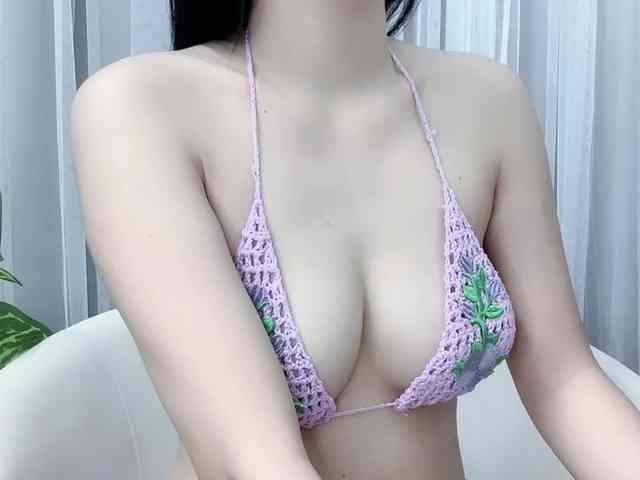 MieChan webcam