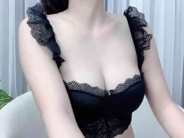 MieChan webcam