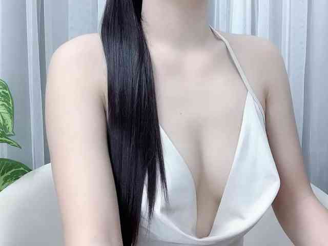 MieChan webcam