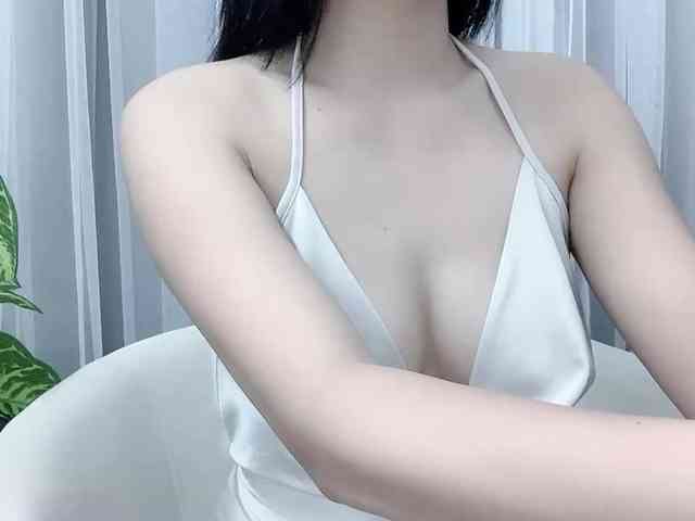 MieChan webcam
