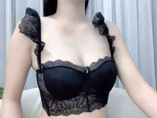 MieChan webcam