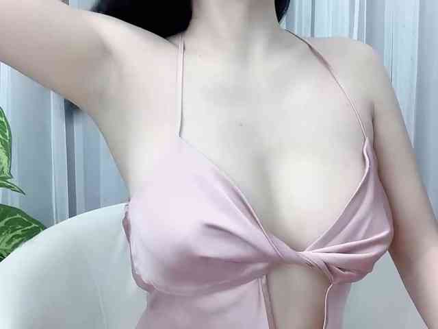 MieChan webcam