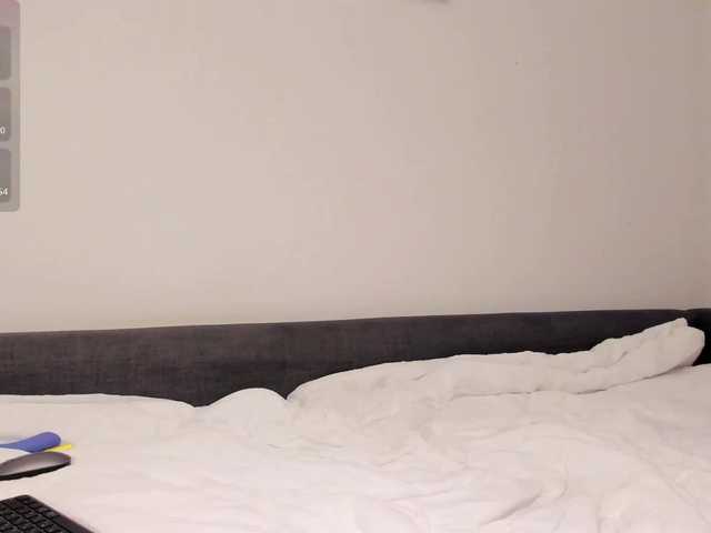 yourelizzi live cam on BongaCams