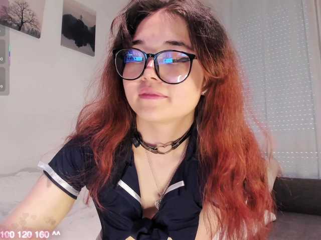 yourelizzi live cam on BongaCams
