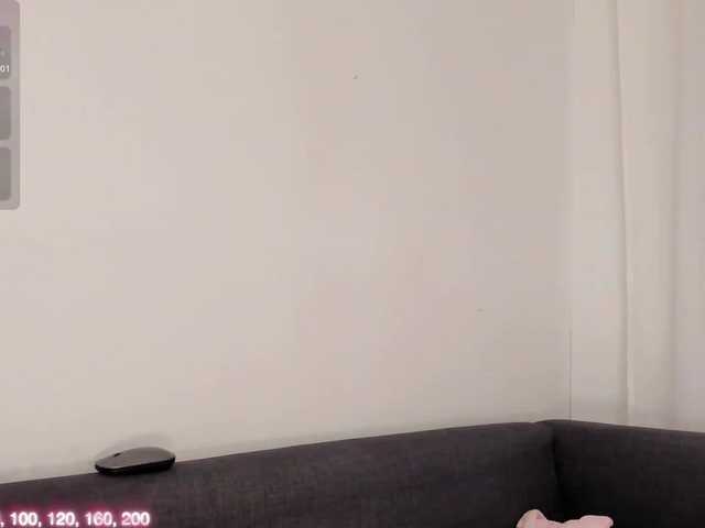 yourelizzi live cam on BongaCams