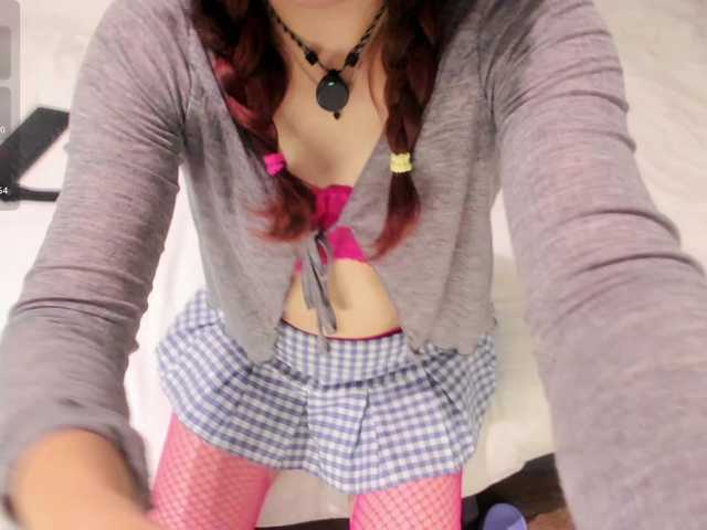 yourelizzi live cam on BongaCams