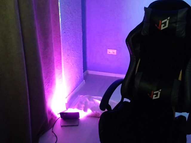 FalconFamily, en vivo ahora en BongaCams