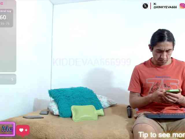 KIDDEVAA666999 webcam