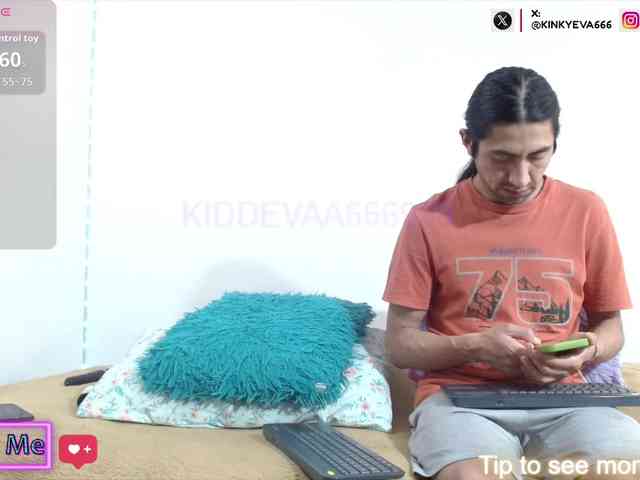 KIDDEVAA666999 webcam