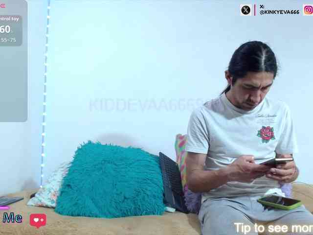 KIDDEVAA666999 webcam