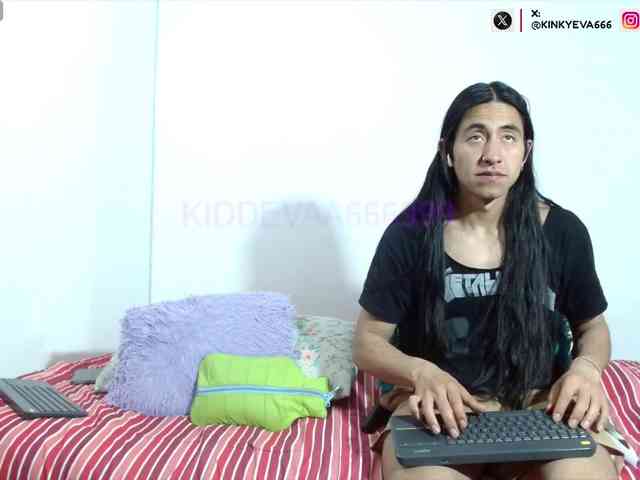 KIDDEVAA666999 webcam