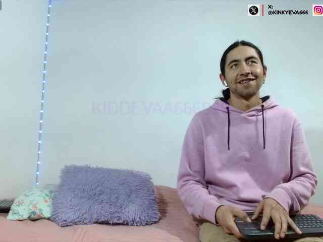 KIDDEVAA666999 webcam