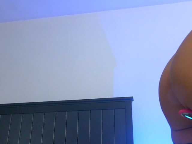 Yanira-Muslim live cam preview