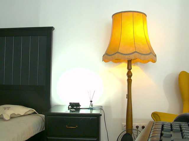 Yanira-Muslim live cam on BongaCams