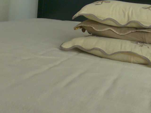 Yanira-Muslim — live female cam